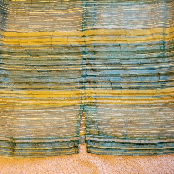 Translucent blouse - Picture 4 of 8